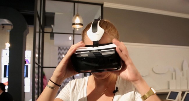 Le casque de réalité virtuelle du Samsung Gear sera en vente le mois prochain
