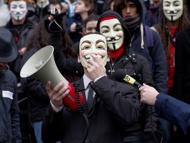 Les Anonymous ont publiés une liste massive de mot de passe et de numéros de carte de crédit
