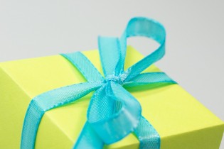 3-idees-de-cadeaux-originaux-pour-preparer-les-achats-de-noel