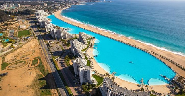 La plus grande piscine du monde : un paradis aquatique